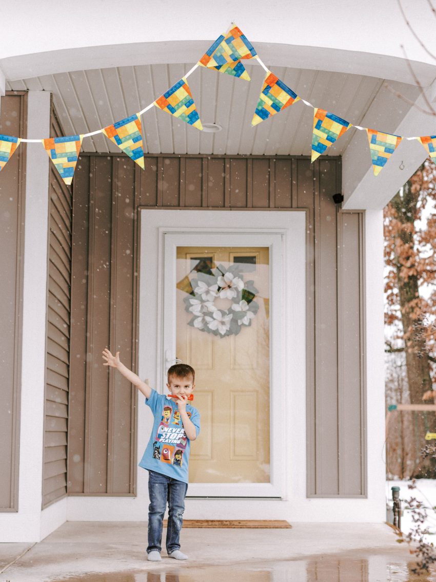 32 Bold LEGO Kids' Party Ideas That Rock - Shelterness